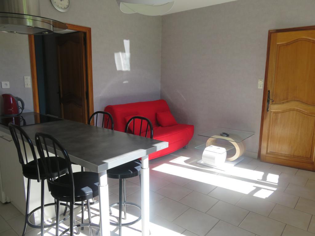 Auberge A La Ferme Surques Bagian luar foto